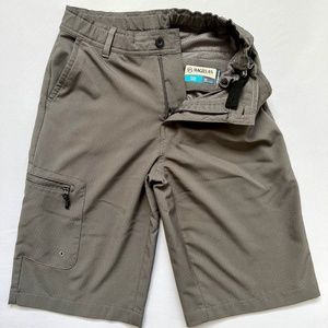 Boys Size Size 14 Megallan Fish Gear grey  cargo shorts
